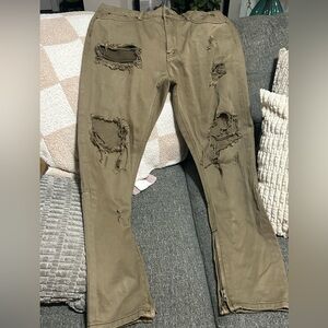 Trendy Distressed Khaki Jeans